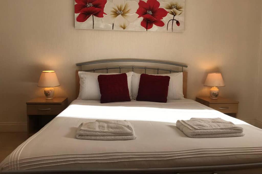 2 Catherines Perth